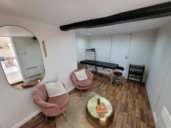 f85975cc 6bf8 461a b234 a5f636e34884