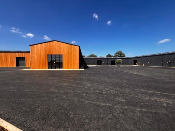 c3dc3293 6be8 4351 bcd5 f7ba45ae9a15_web