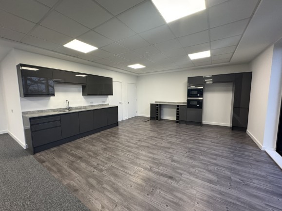 adf6b3e5 9439 40dd 95aa 93e7b8716a1c