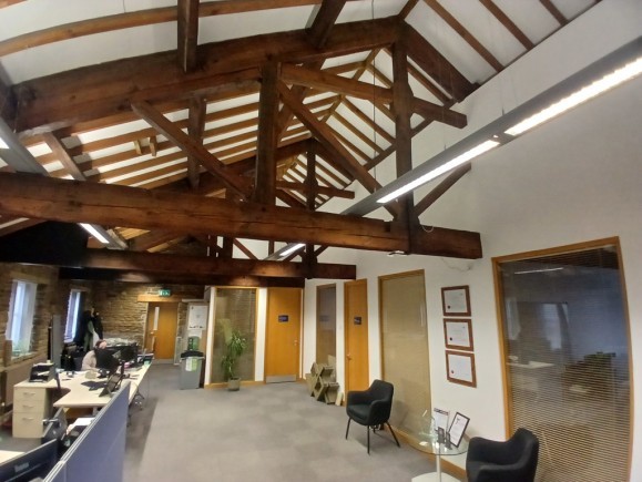 d04d1713 5477 4abe b19f cbcf45bdcb1e_web