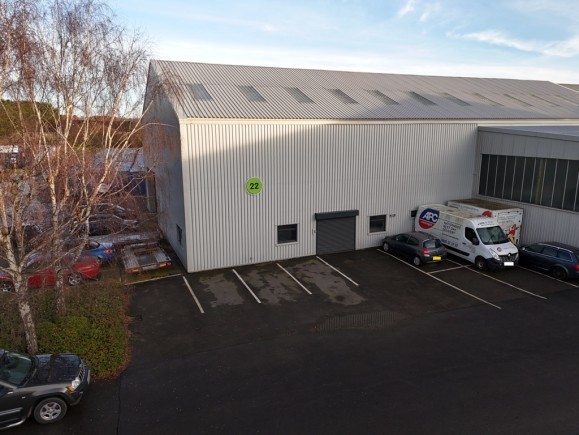 71b8e02c 7fff 4eca 9729 026f3d775909_web