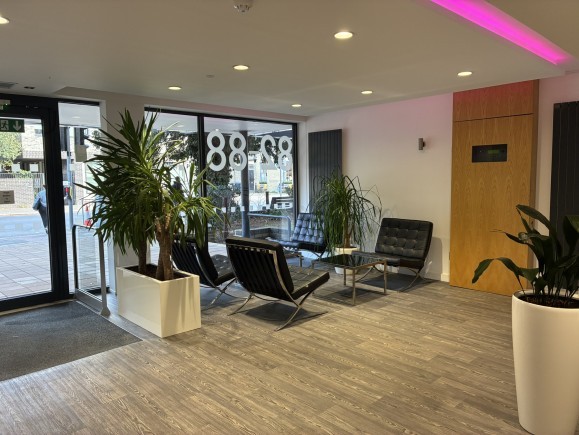 6d9b4714 c120 4d25 b323 508655948f23