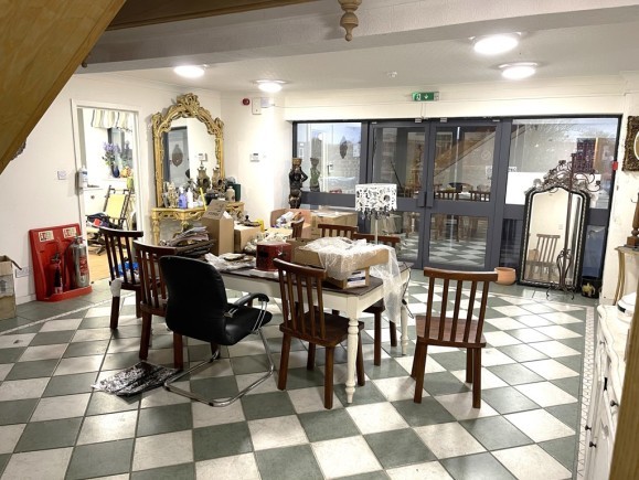 865556f8 c43c 476c a6da 44eba2ac9189_web