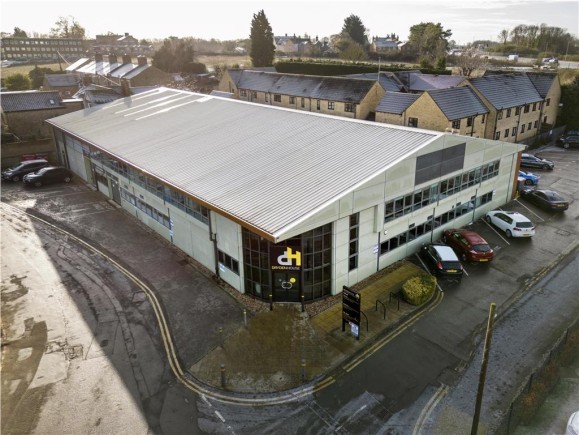 43e54c2b 93fa 4980 8adb 98747edc9ded_web