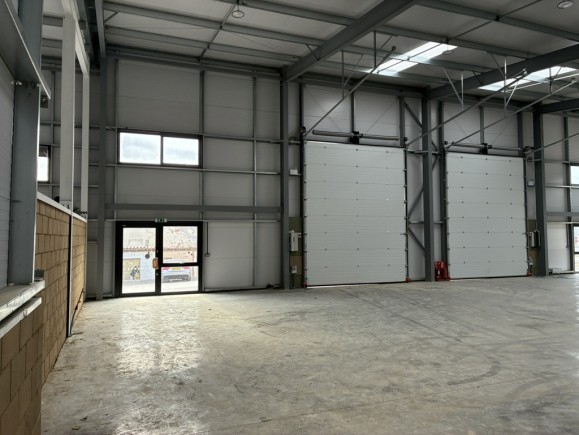 8aeb4317 f74b 41fb bac4 6395d12e8676_web