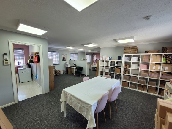 460b8048 bbf8 4419 8f84 38b5a8ae98a5