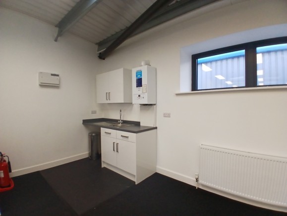 d51dfcc0 6a93 4364 b821 97e0f3afb9b5_web