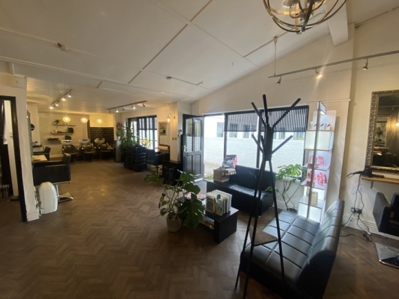 b495501f 2d21 438b b795 af0869834951_web