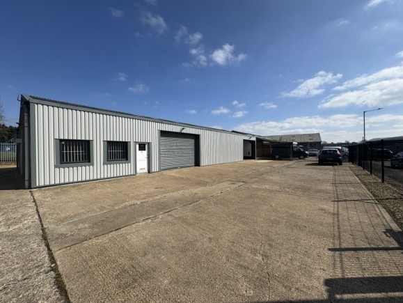 e753ed8f 2bf8 4519 b509 8b02a8b82f1d_web