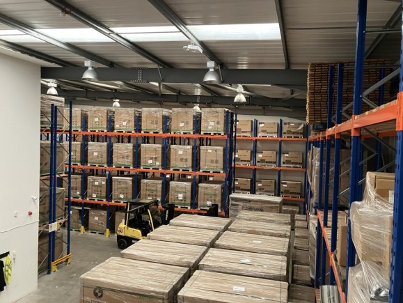 4fba9258 2b63 44fe 85ca 5e7b5ce1451d_web