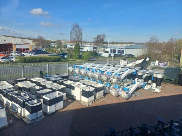 944c4703 11d9 4382 b93f a598a1366242_web