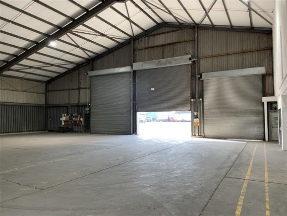 e873e3bf 840d 48e6 8a82 b78c3fe7a462_web