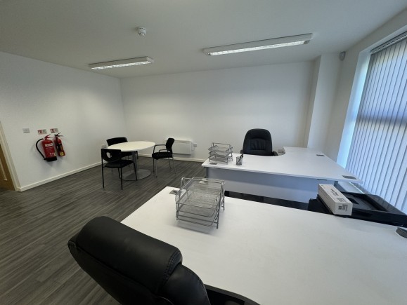 c392862f 4e5b 4249 8c97 bafd102973ec