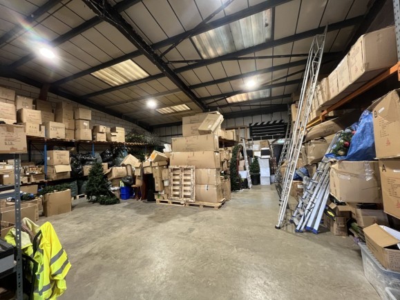 c3af9c94 8a9e 4c4e 8220 28f7d3f32853_web