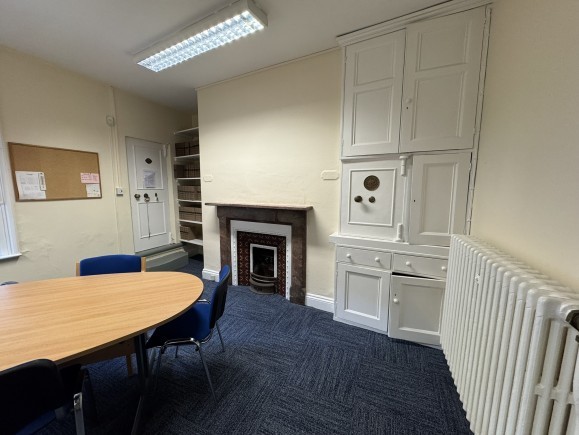 174628b1 5948 4de8 a009 e910cb574aab