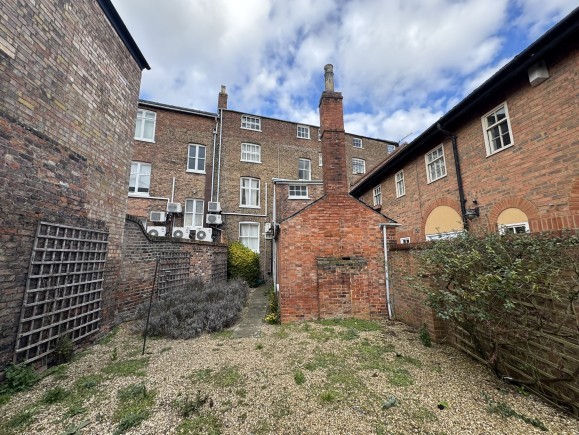 26111330 61ec 466d 8be1 8a85f6ce99e0