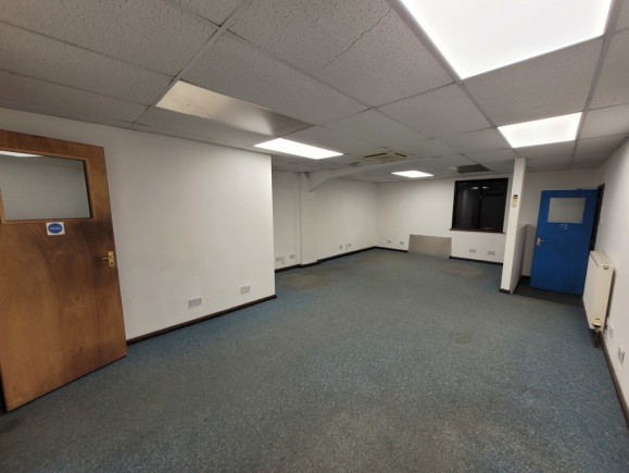 c797e0db 758f 44b5 85bf f6e57ced886c_web