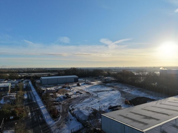 77a74056 7624 467e 8ff5 9c32ab9e1030_web