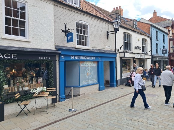 16852072 ef90 4875 9eba 526d98a63ad7_web