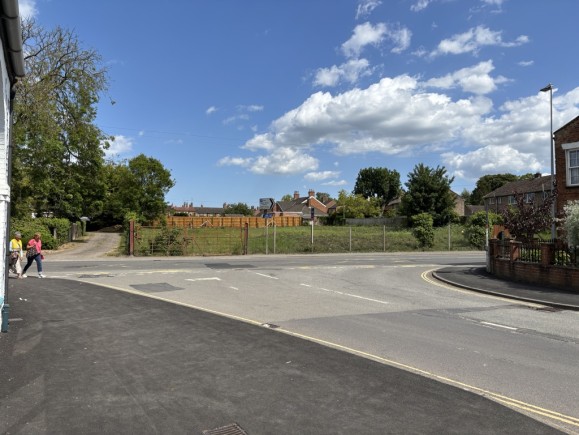 cb229725 834a 4c20 aa30 a33f6930e12d_web