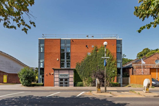 fe87ce79 bf63 4045 a059 d4873bc8c8b8_web