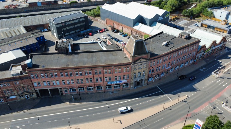 9d039668 eaaf 44c2 aeaa 4016d71795c1