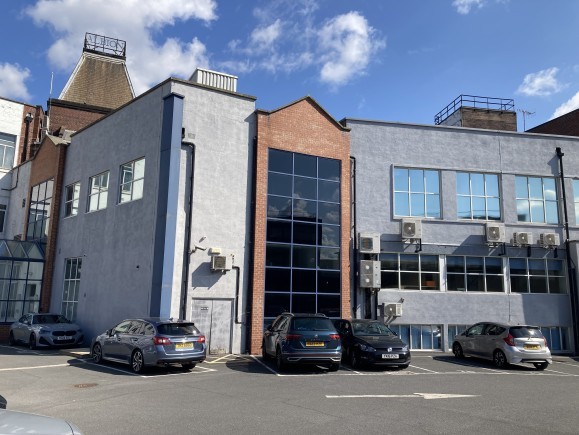 eba6f75b bb7c 4713 81a4 88f2879ded58