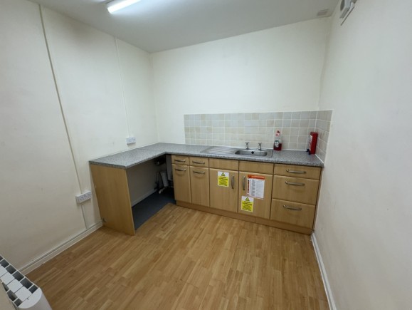 51dadbd3 11f5 4e70 8b49 79c5ec558f7a_web