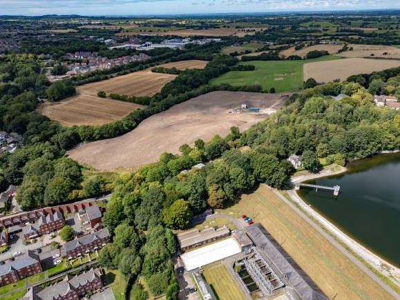 5ce06c16 0fcf 48a8 b172 4c25c5c17a66