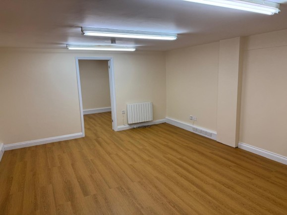 c13d637b 4210 403d a824 5d4250f38086