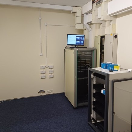 09555354 3280 4ce7 b961 eb77dcbef8f6