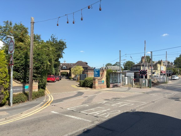 48c76b41 f481 479c 9753 ed08d6b60841