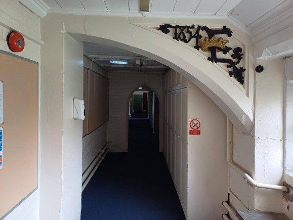 3082bde3 7fa0 4cfa b3b1 c6152bd0cdd3