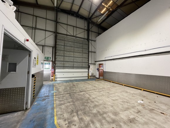 f738999b e686 4d32 af03 73bbc4967a08