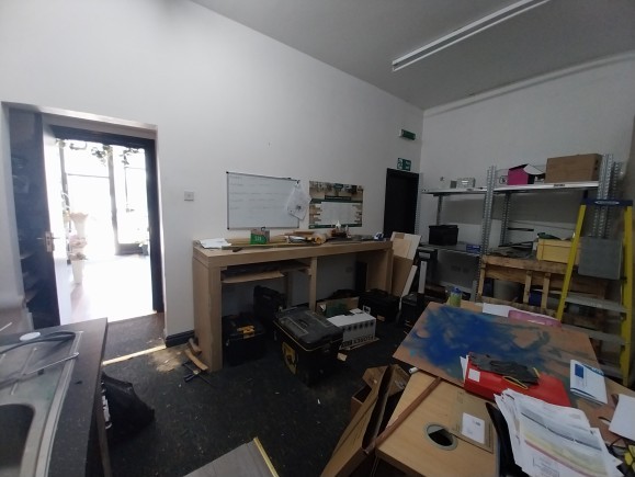 4d603804 d984 44aa b86c d242dc223833