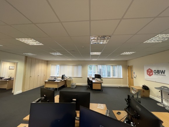 f868bdc3 7805 4806 86f1 8e949879d174