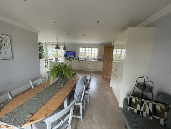 23d69d5a a239 4492 a851 df9a5b87e5a1