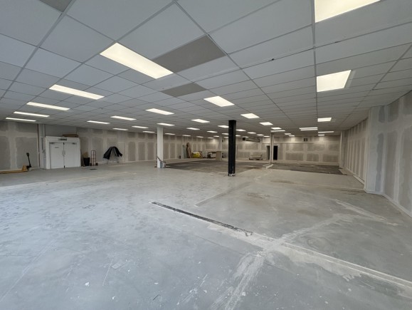 54a8bf76 b100 4629 b389 c34f11a5d78c_web