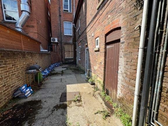 3634619d d45c 40b8 b8f1 887e9ae9be70