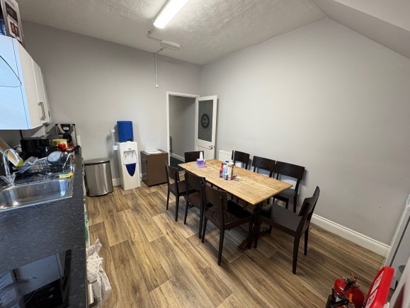 c4b969c6 7520 4e48 a395 ef75835946fc