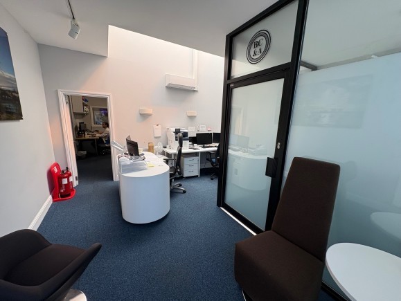 f23fe0e9 7ff2 4e20 93c4 c1c0c60d6d74