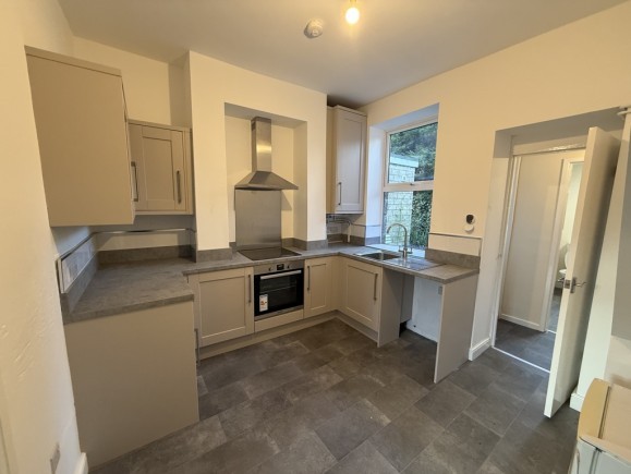 baf72773 7d66 43b1 b112 bcad732ecbcb_web