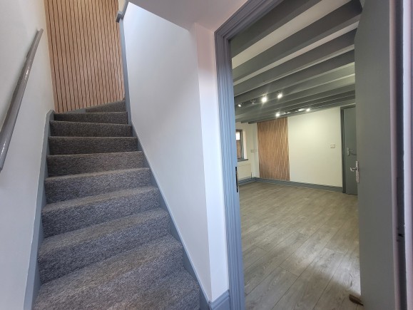 e0dc1948 6c23 4016 8818 11e30d1df8c8