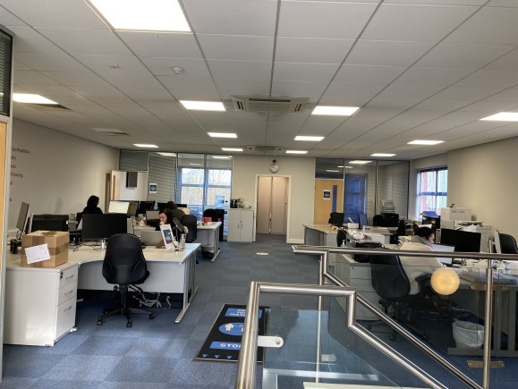 b217ff00 836a 4ef7 aa7f b552f15a363b