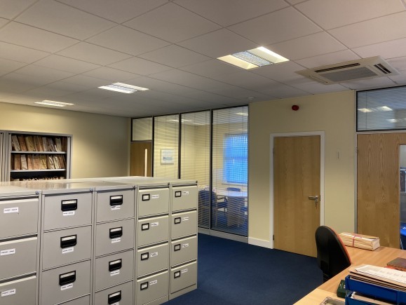 c13c0b2b d9fa 481b 8c87 3211229aa50d