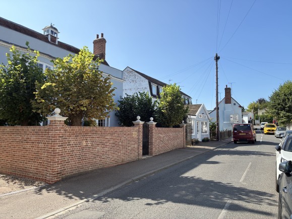 923f8a57 14bd 42fb bb12 1a30038aff5d