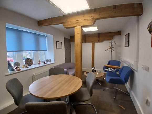 13c45fdb 6ff0 4302 96d5 383ee0e4ffa8