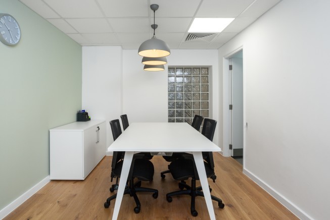 b83b09d9 f159 4f51 a8ec 58dd57c792b9