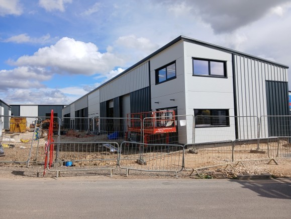 b95aa87d de85 474f bfc9 fcc5781dec17