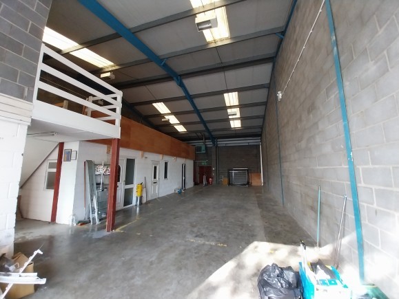 7a724b0b 6925 4110 9940 ac0f9607780a